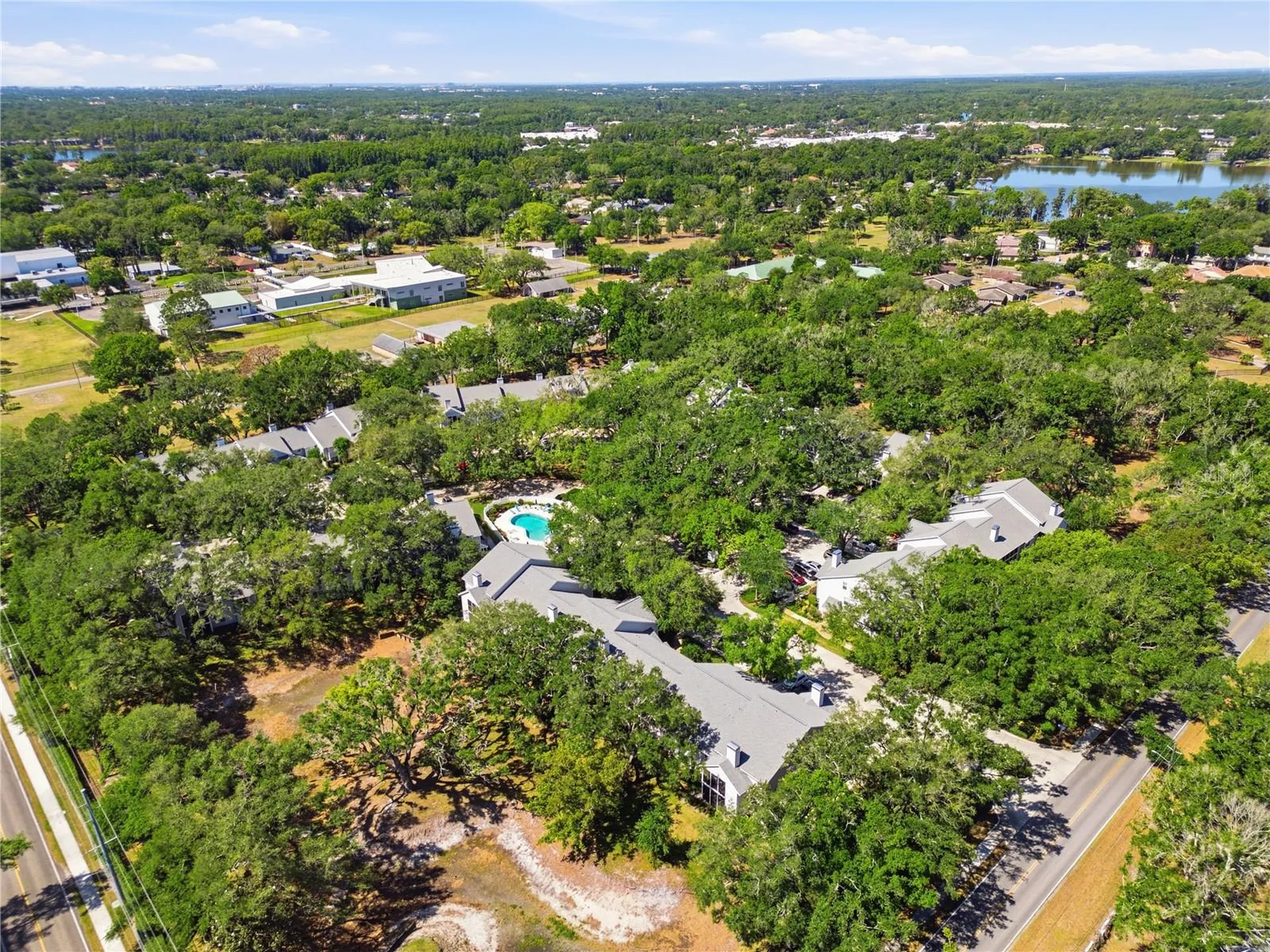 3227 Valley Oaks Drive Tampa FL 33618