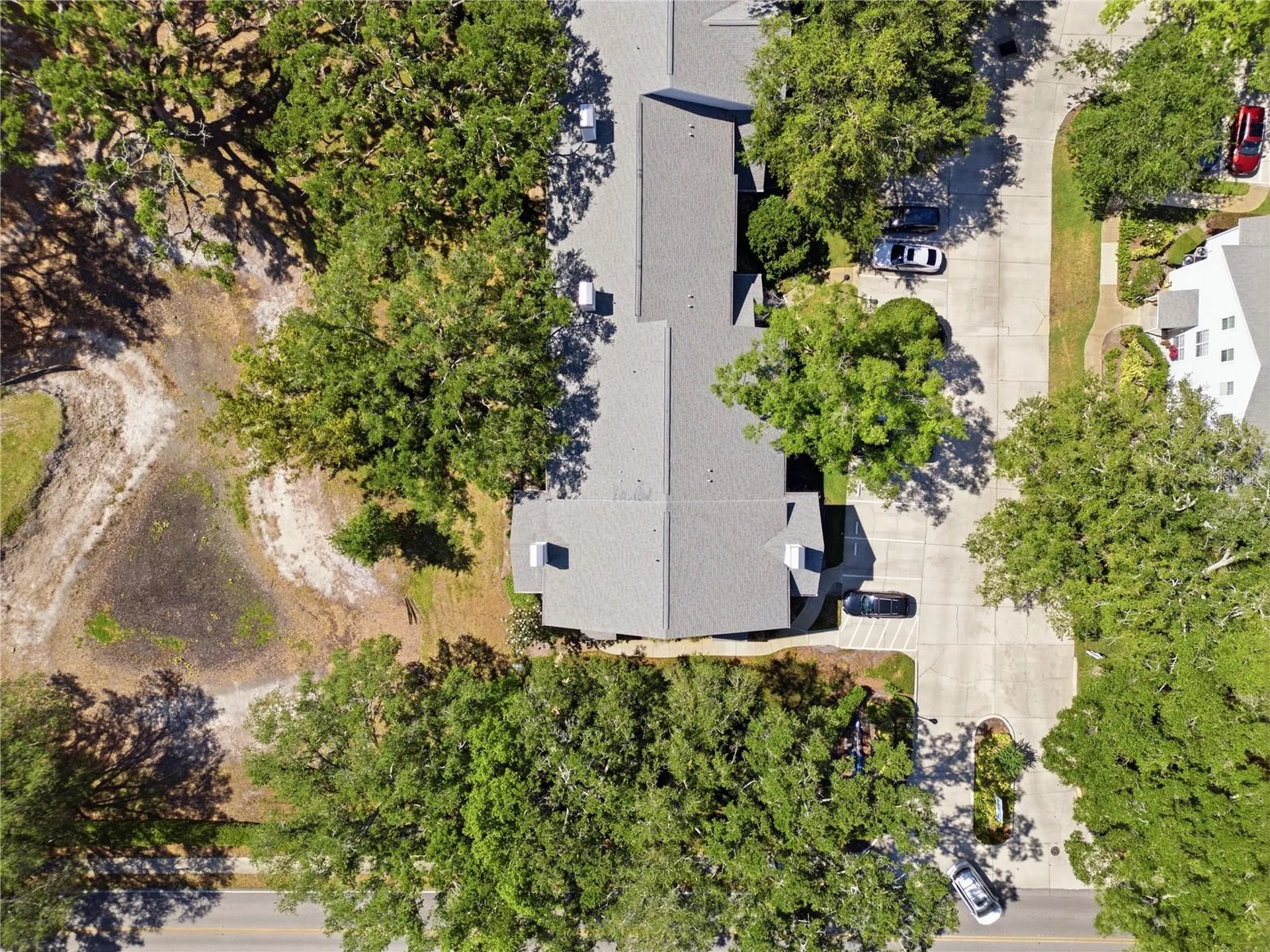 3227 Valley Oaks Drive Tampa FL 33618