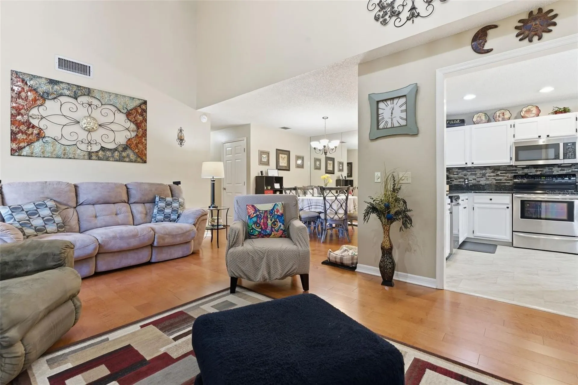 3227 Valley Oaks Drive Tampa FL 33618