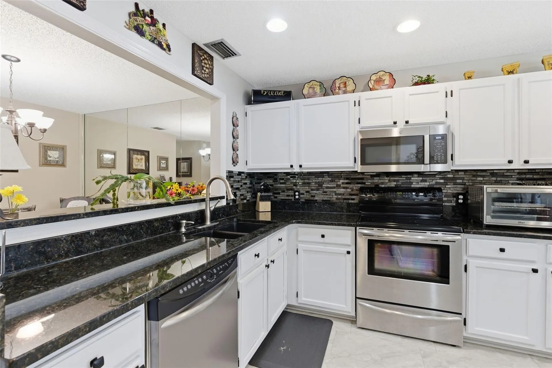 3227 Valley Oaks Drive Tampa FL 33618