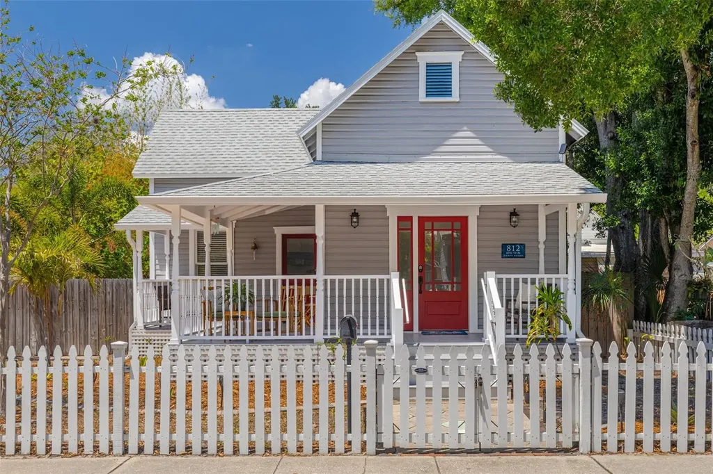812 6th Street N St Petersburg FL 33701