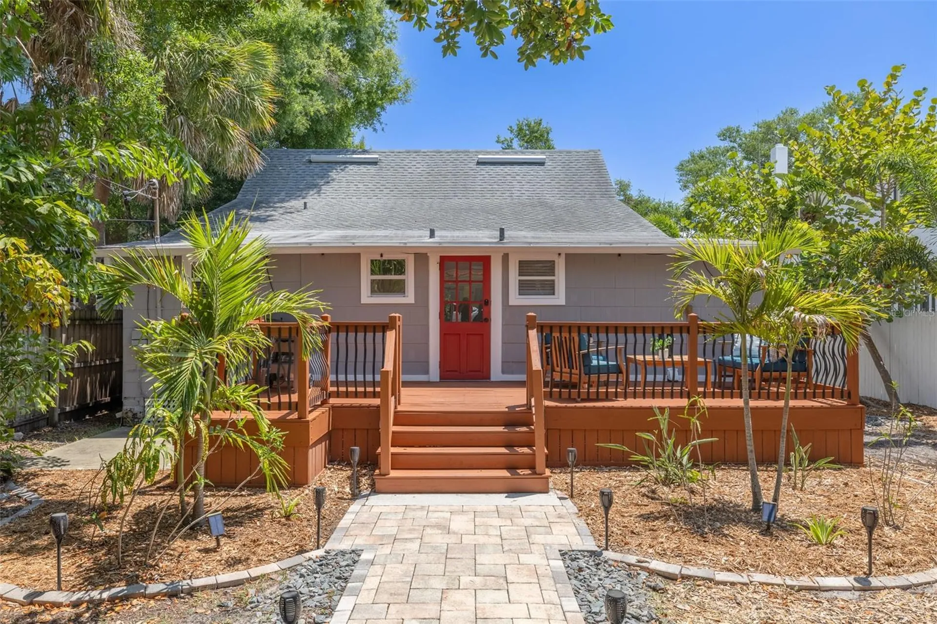 812 6th Street N St Petersburg FL 33701