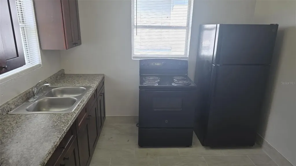 1011 NE 2nd Street Mulberry FL 33860