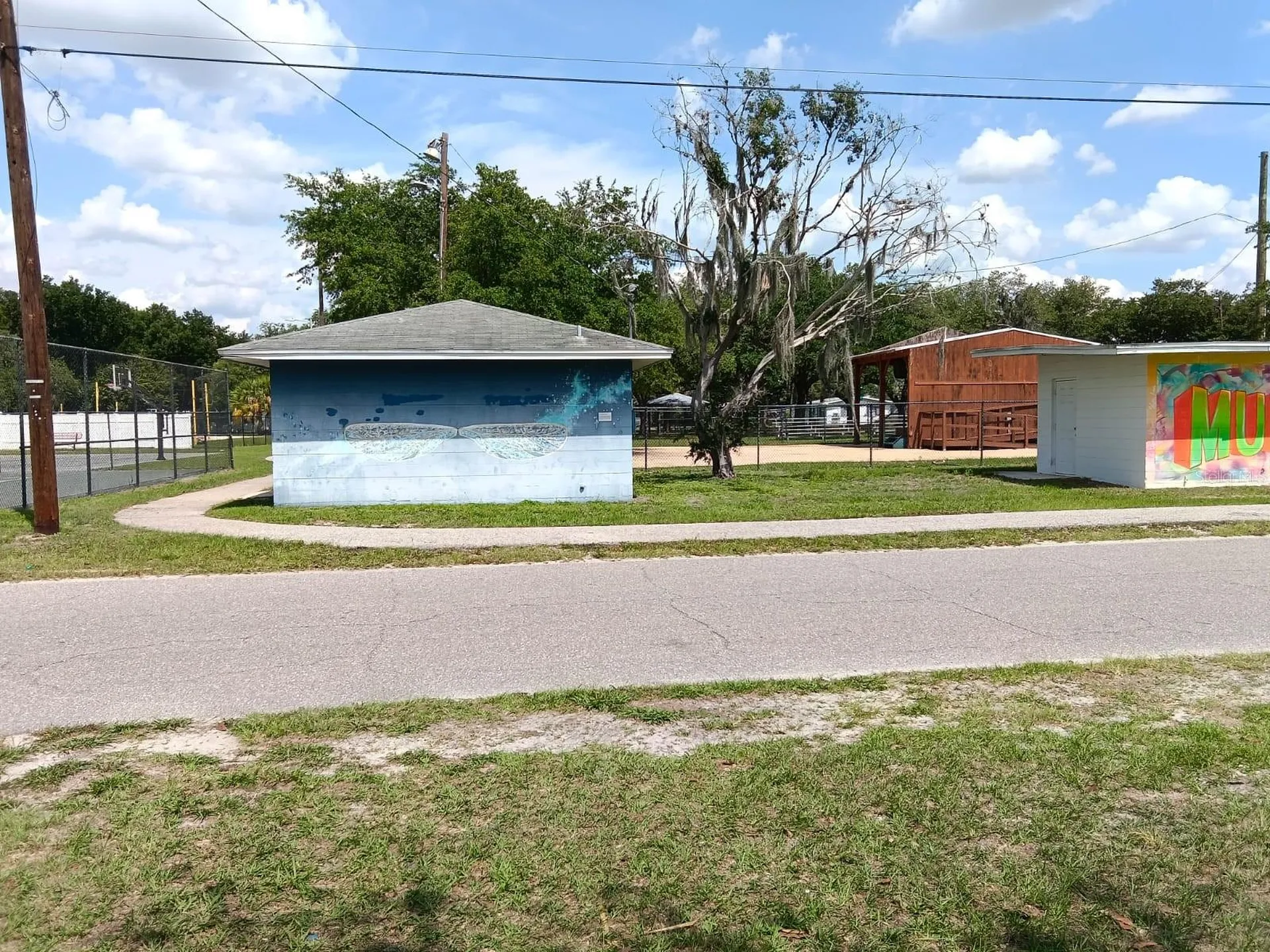 1011 NE 2nd Street Mulberry FL 33860