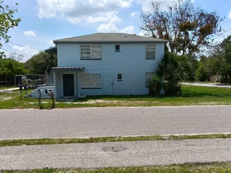 1011 NE 2nd Street Mulberry FL 33860