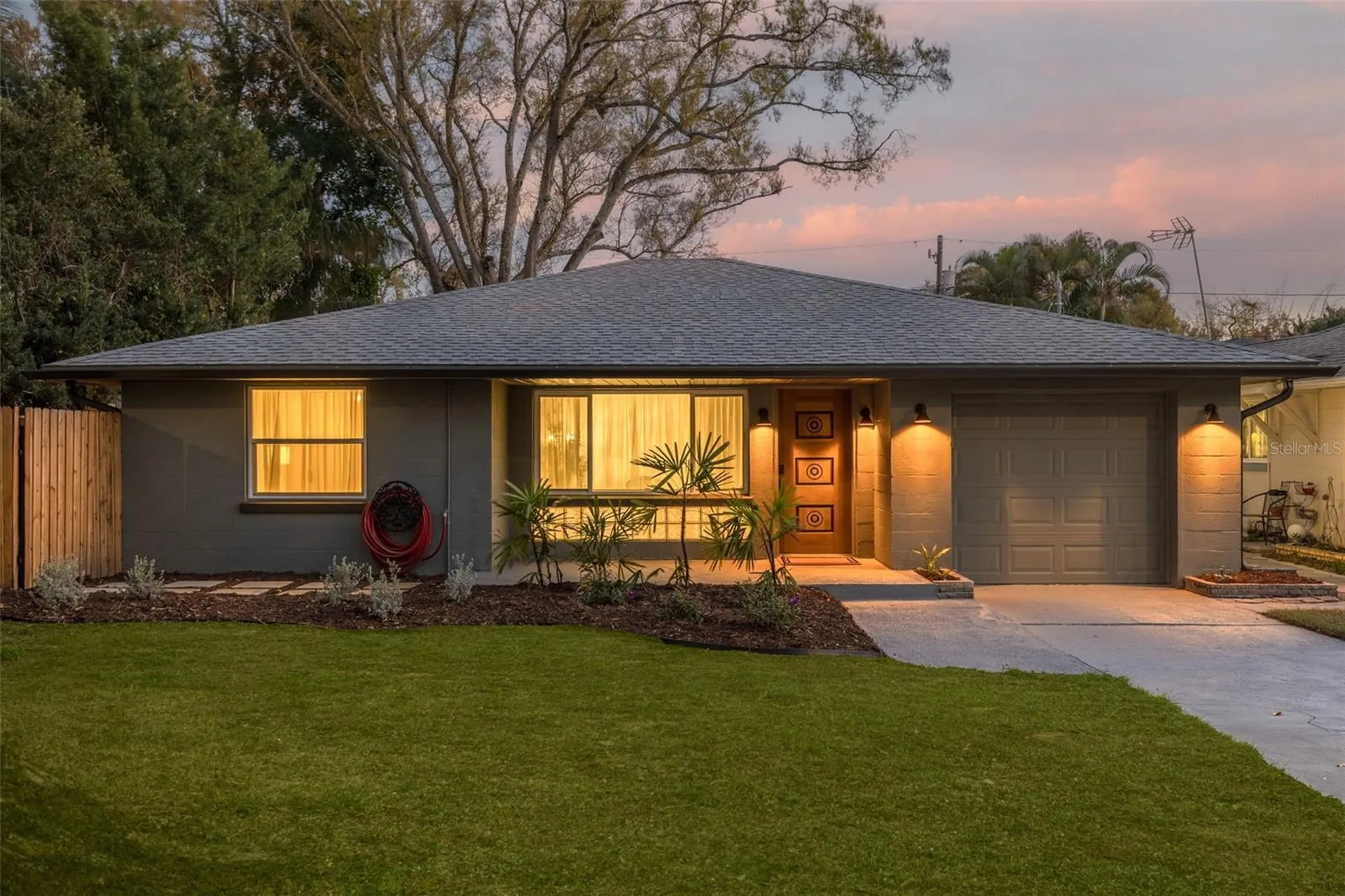 3850 52nd Avenue N St Petersburg FL 33714
