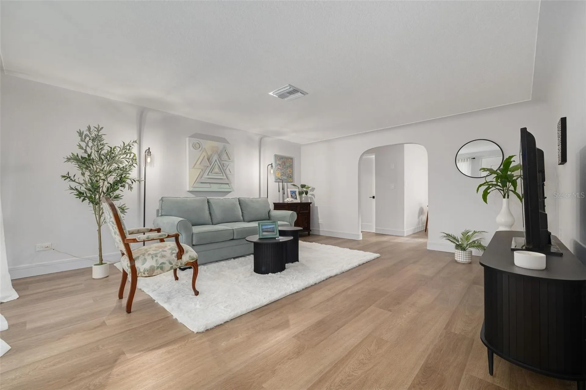 3850 52nd Avenue N St Petersburg FL 33714