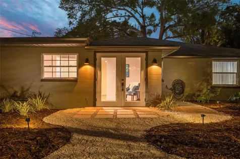 3850 52nd Avenue N St Petersburg FL 33714