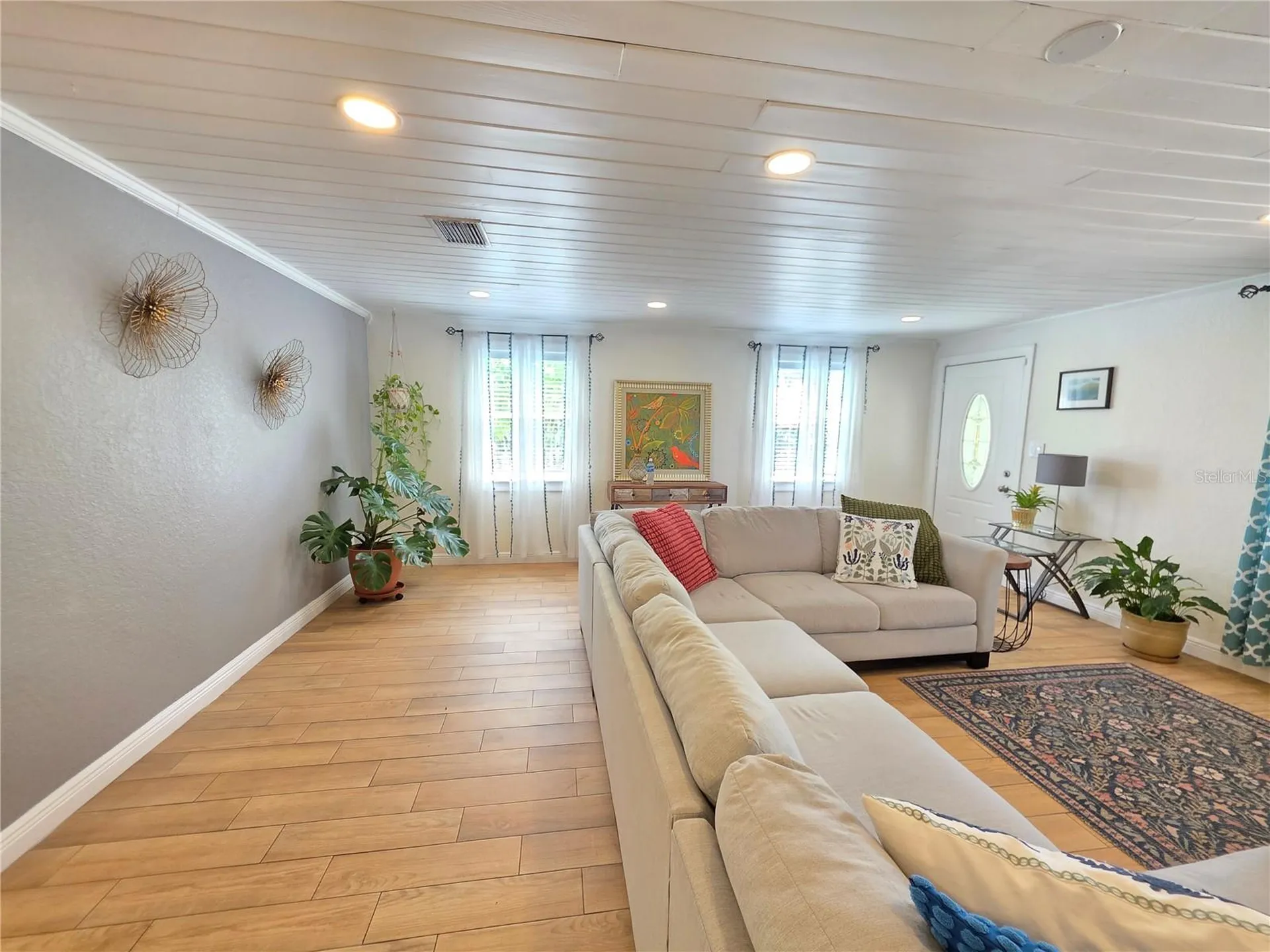 7211 12th Avenue N St Petersburg FL 33710