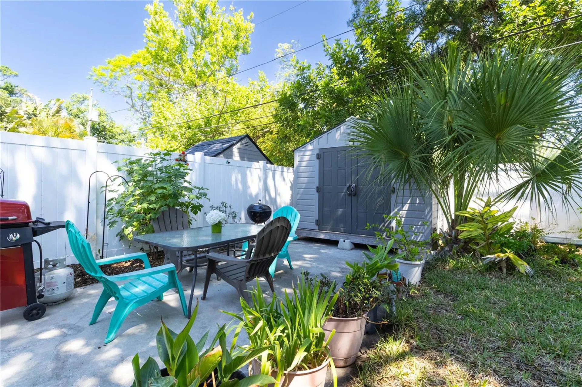 7211 12th Avenue N St Petersburg FL 33710