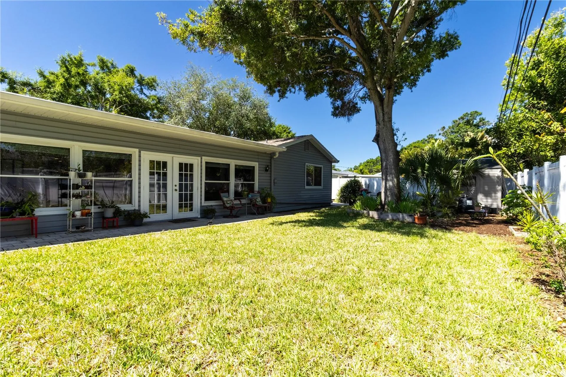 7211 12th Avenue N St Petersburg FL 33710