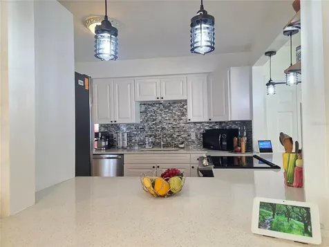 7211 12th Avenue N St Petersburg FL 33710