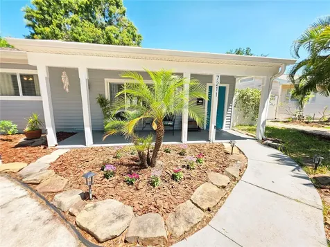 7211 12th Avenue N St Petersburg FL 33710