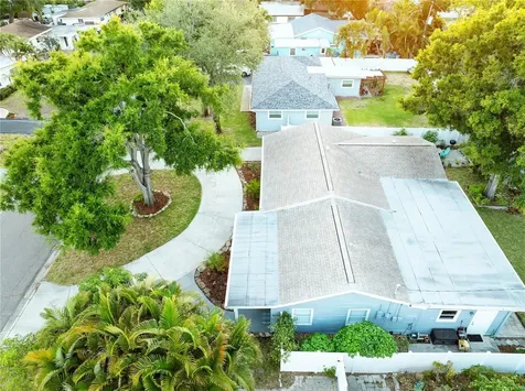 7211 12th Avenue N St Petersburg FL 33710