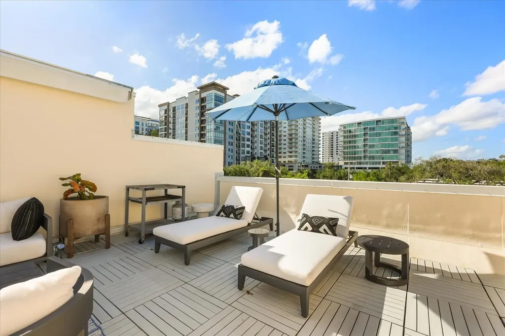 623 E Jackson Street Orlando FL 32801