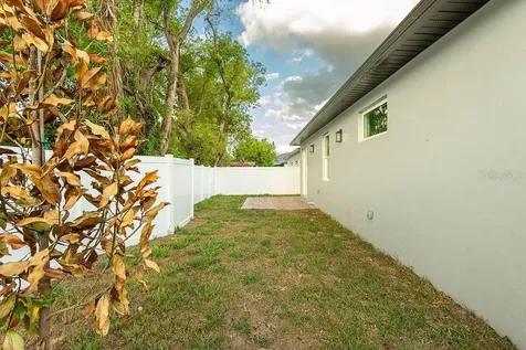 3215 W Aileen Street Tampa FL 33607