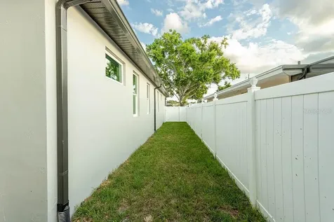 3215 W Aileen Street Tampa FL 33607