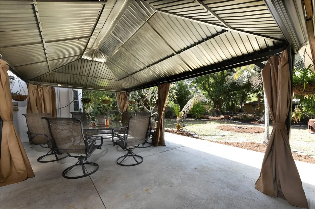 2059 Rose Street Sarasota FL 34239