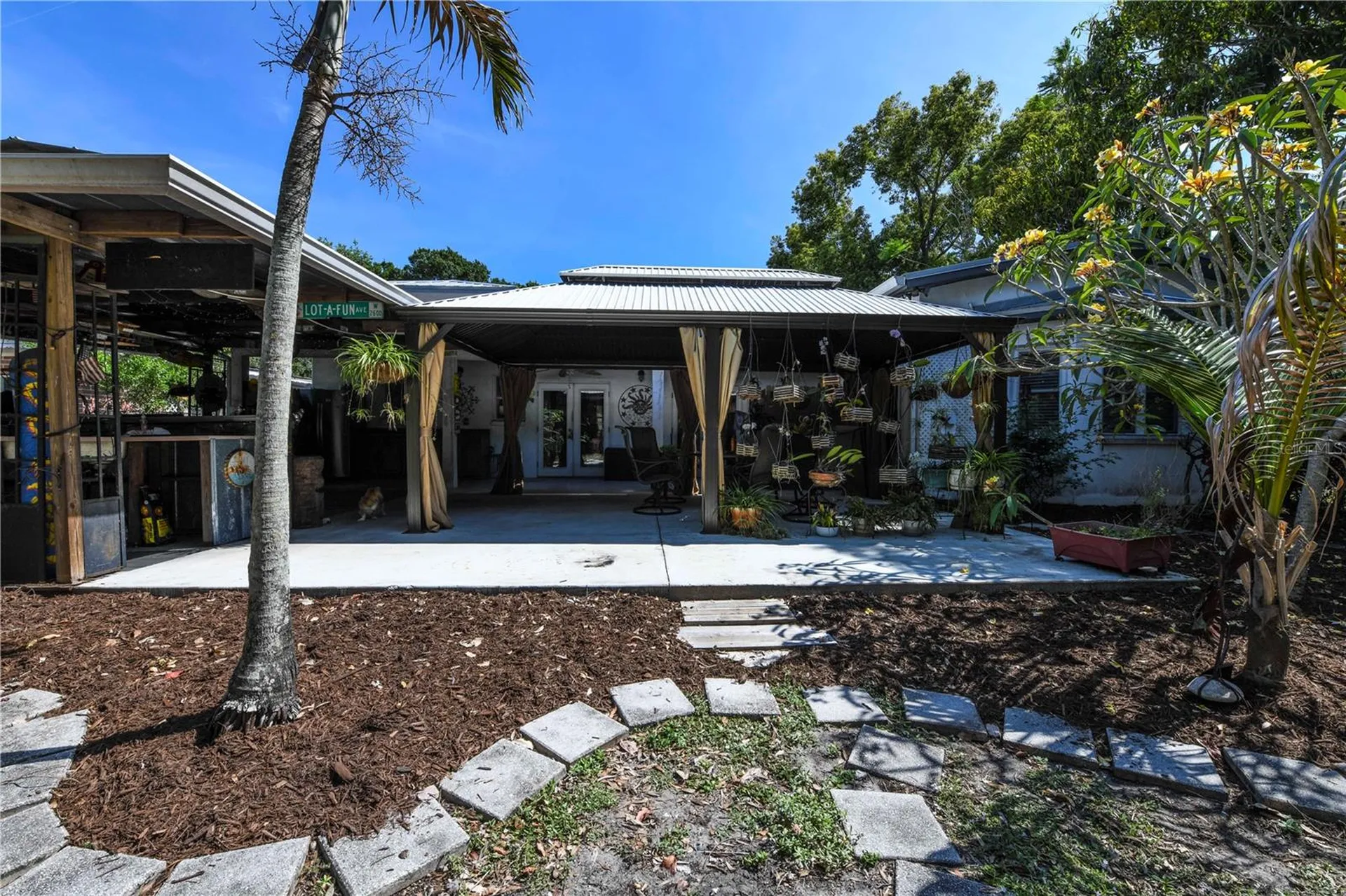 2059 Rose Street Sarasota FL 34239