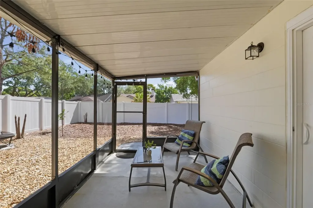 2116 Intervista Lane Valrico FL 33594