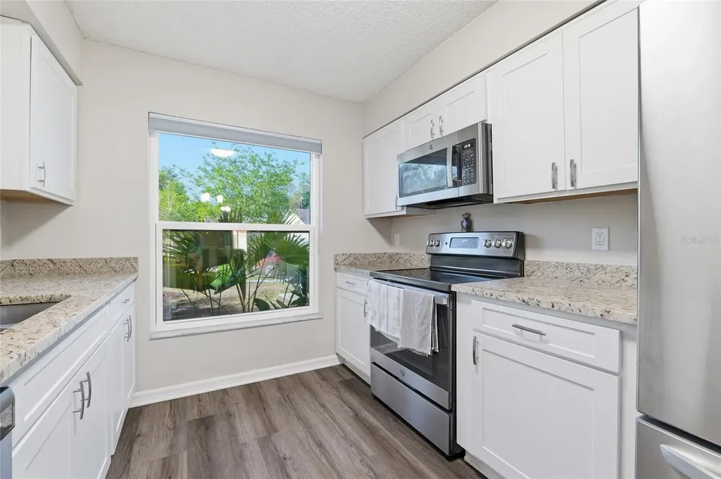 2116 Intervista Lane Valrico FL 33594