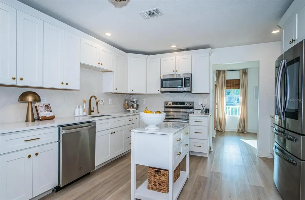 1806 River Crossing Drive Valrico FL 33596