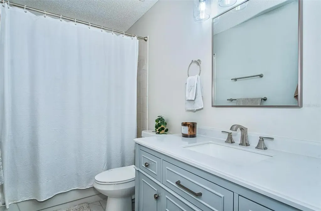 1806 River Crossing Drive Valrico FL 33596