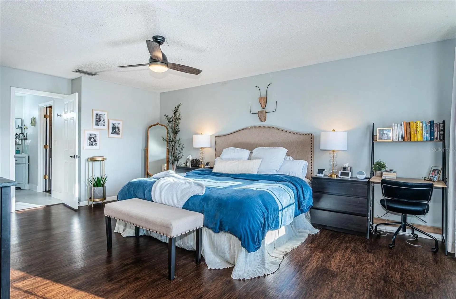 1806 River Crossing Drive Valrico FL 33596