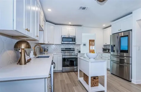 1806 River Crossing Drive Valrico FL 33596