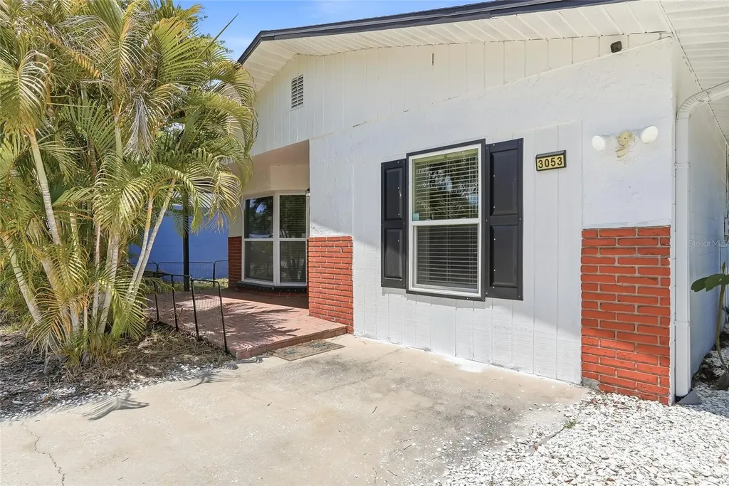 3053 Oaklawn Avenue Largo FL 33771