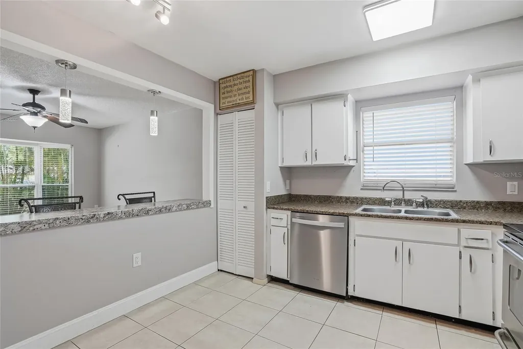 3053 Oaklawn Avenue Largo FL 33771