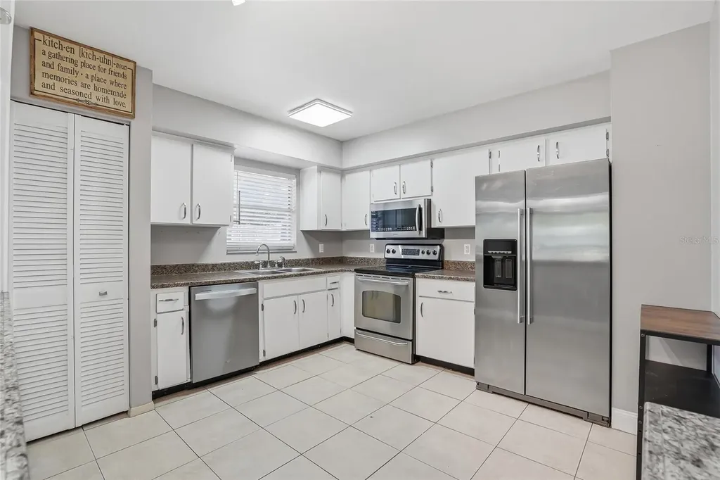 3053 Oaklawn Avenue Largo FL 33771