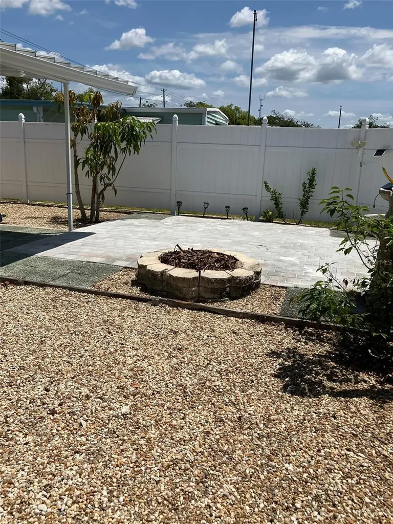 5148 Darlington Road Holiday FL 34690