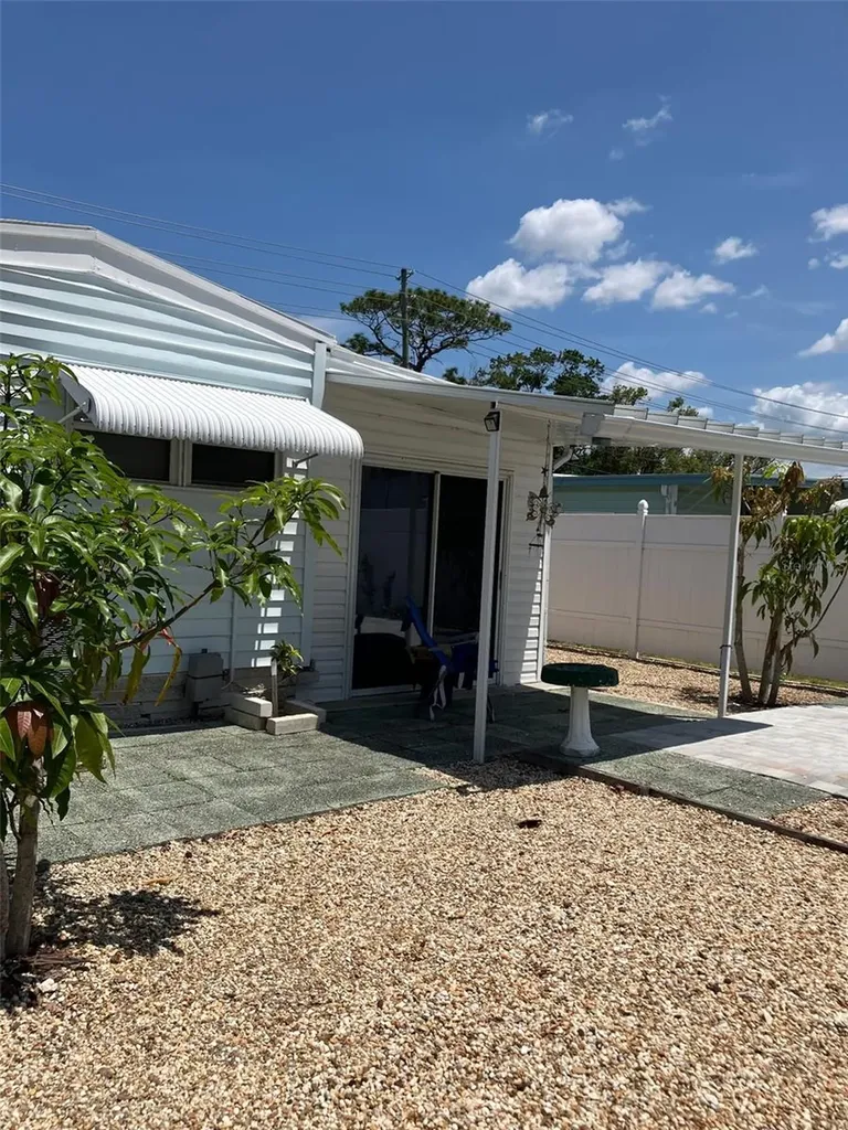 5148 Darlington Road Holiday FL 34690