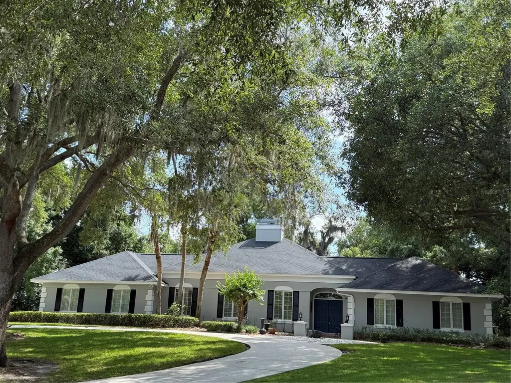 44 Lake Eloise Court Winter Haven FL 33884