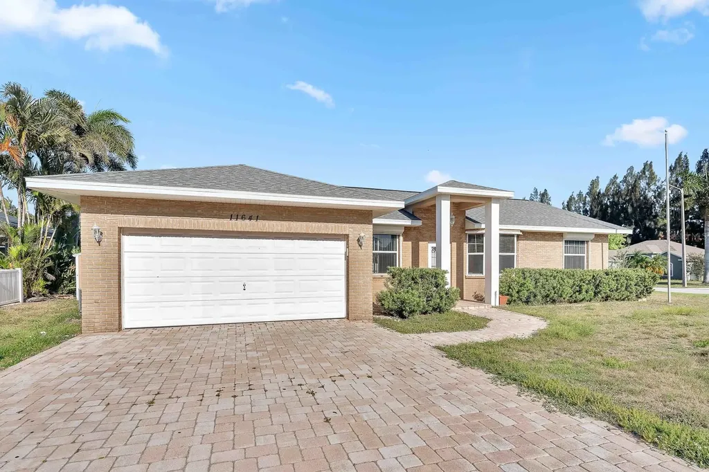11641 59th Street N Pinellas Park FL 33782