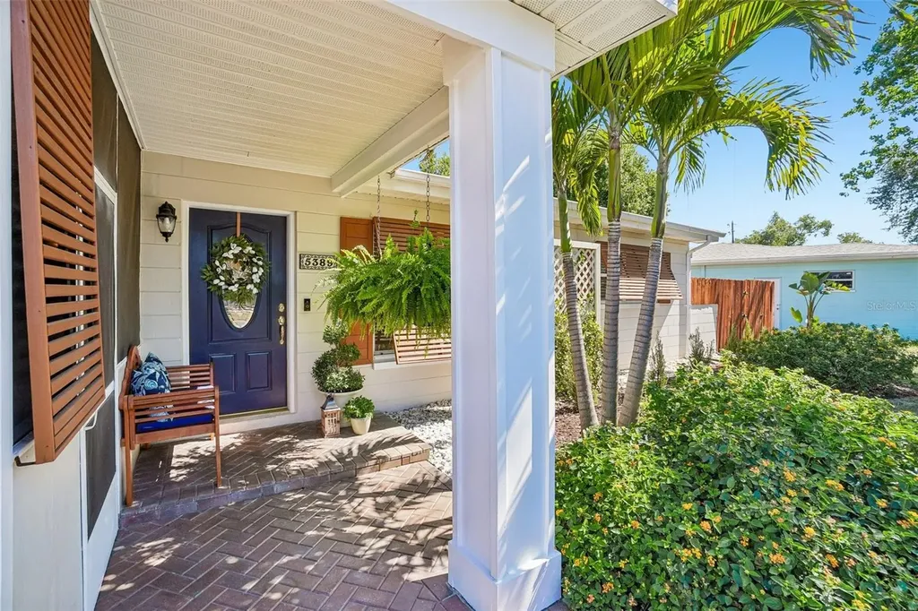 5389 55th Avenue N St Petersburg FL 33709