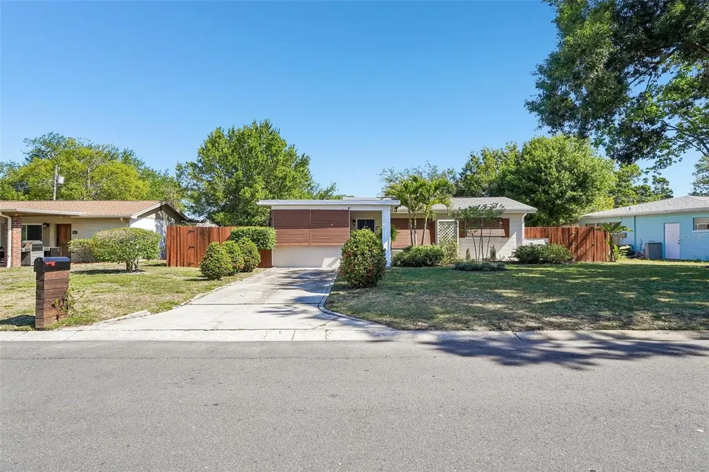5389 55th Avenue N St Petersburg FL 33709