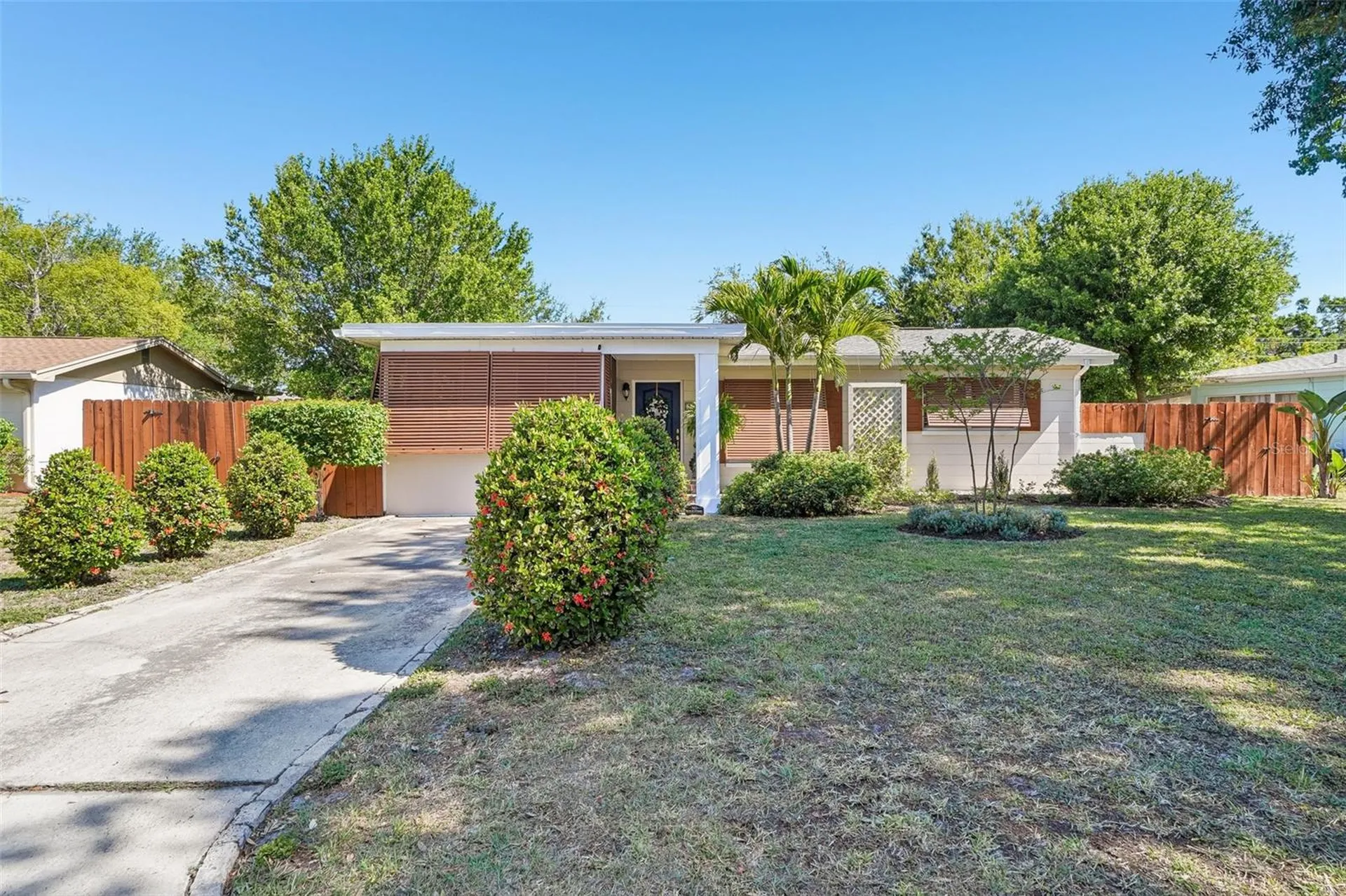 5389 55th Avenue N St Petersburg FL 33709