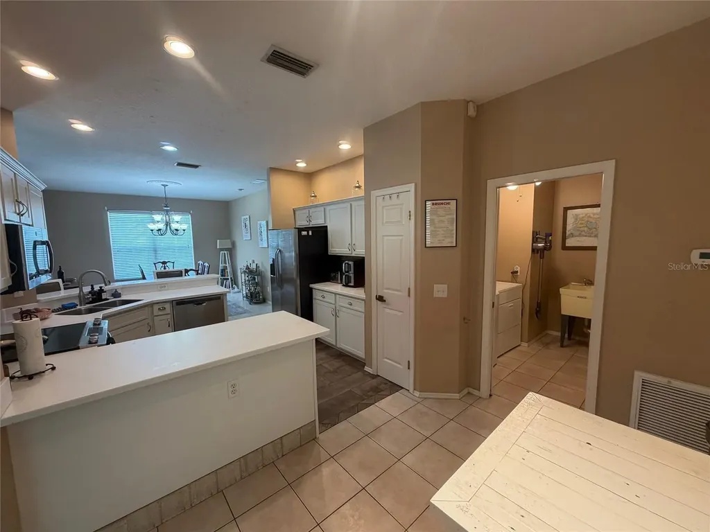 217 36th Street NE Bradenton FL 34208
