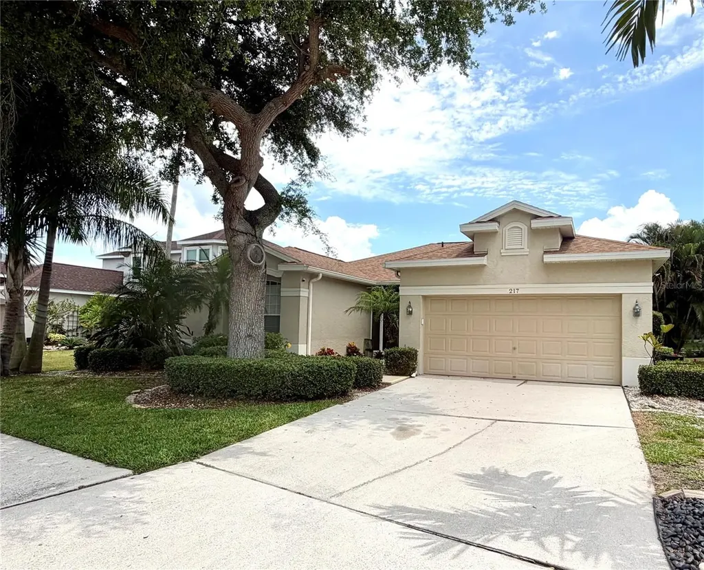 217 36th Street NE Bradenton FL 34208