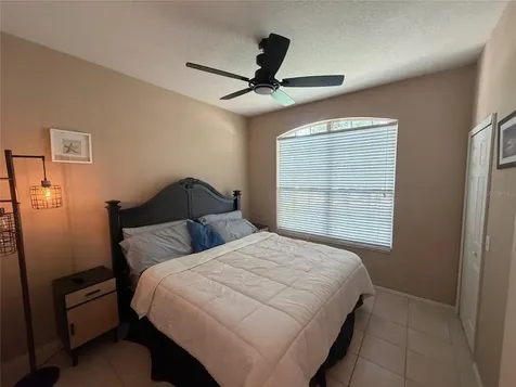 217 36th Street NE Bradenton FL 34208