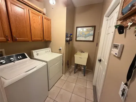 217 36th Street NE Bradenton FL 34208