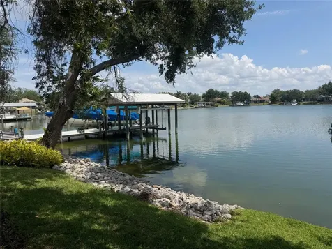 217 36th Street NE Bradenton FL 34208