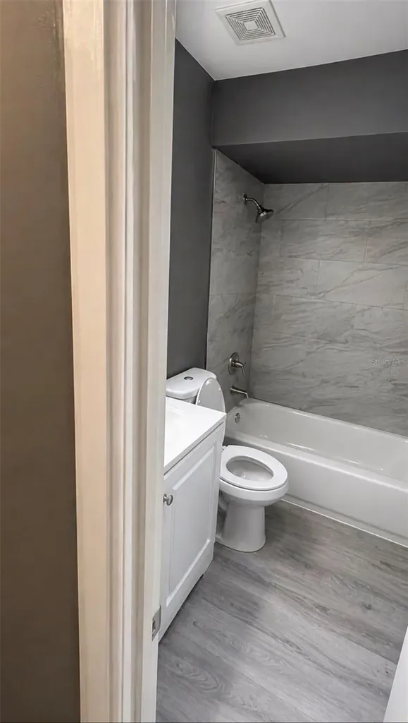 2203 Silver Pines Place Orlando FL 32808