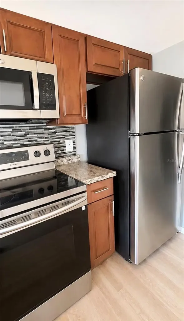 2203 Silver Pines Place Orlando FL 32808