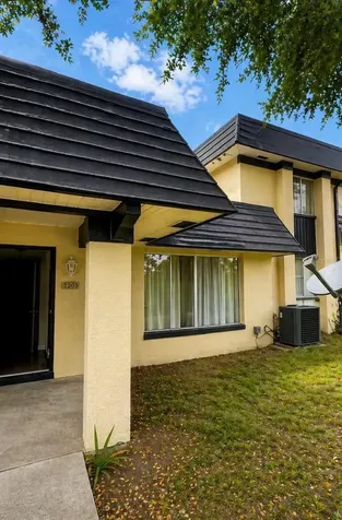 2203 Silver Pines Place Orlando FL 32808