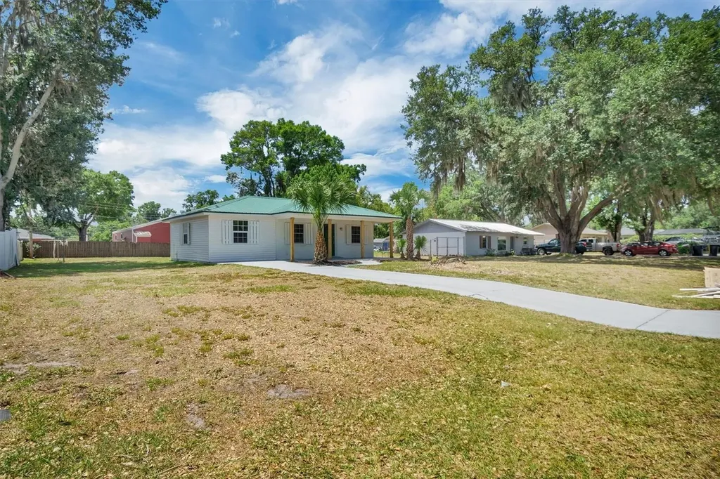 112 Amy Circle Lakeland FL 33809
