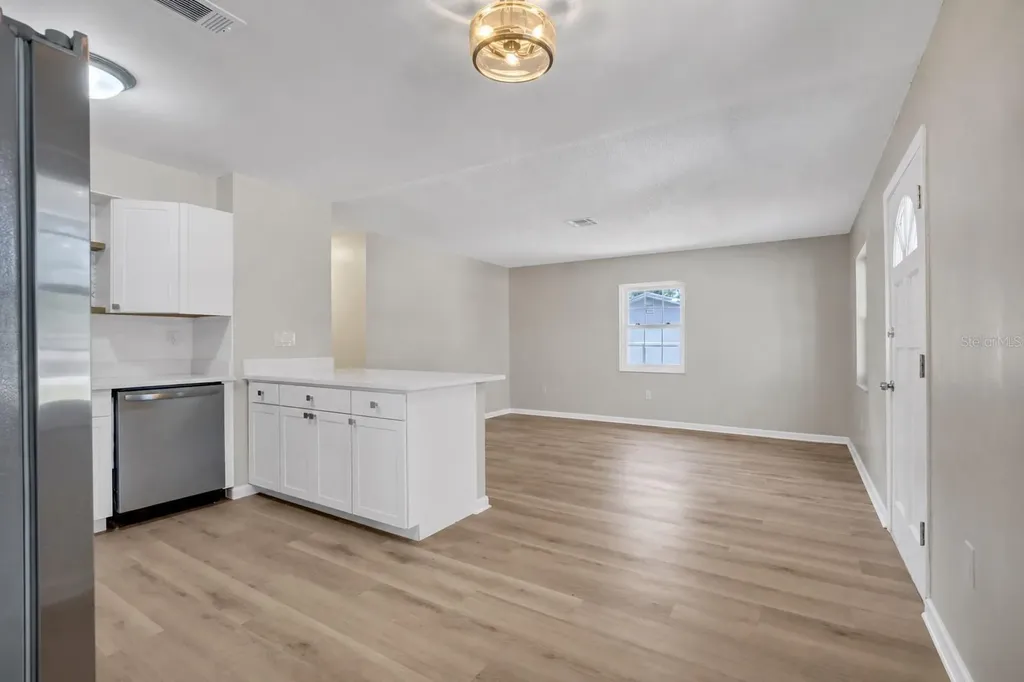 112 Amy Circle Lakeland FL 33809