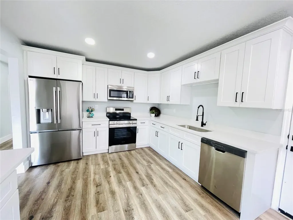 2015 6th Street NE Winter Haven FL 33881